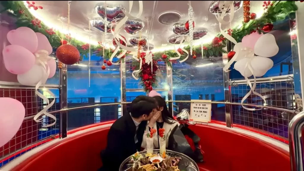 Dine in the sky Sunworld ha long